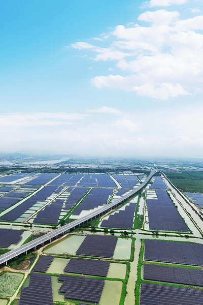 Aquavoltaics Utility-scale Power station （Hezhou North, Zhuhai，China）